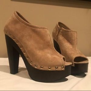 Jimmy Choo Beige/Tan Suede Platform Bootie 40 1/2